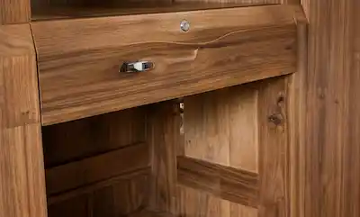 Cabinets & Woodwork